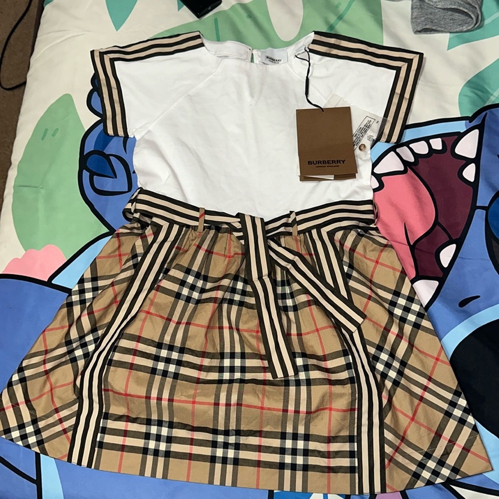 Burberry dress 6Y
